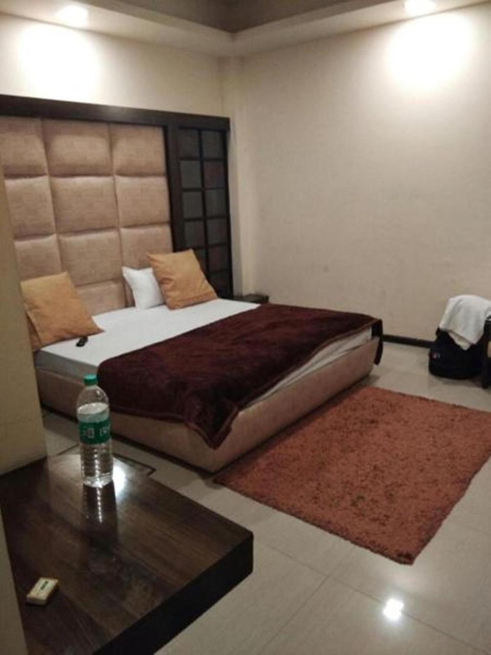 Hotel Shivalik Goldโบปาล ภายนอก รูปภาพ