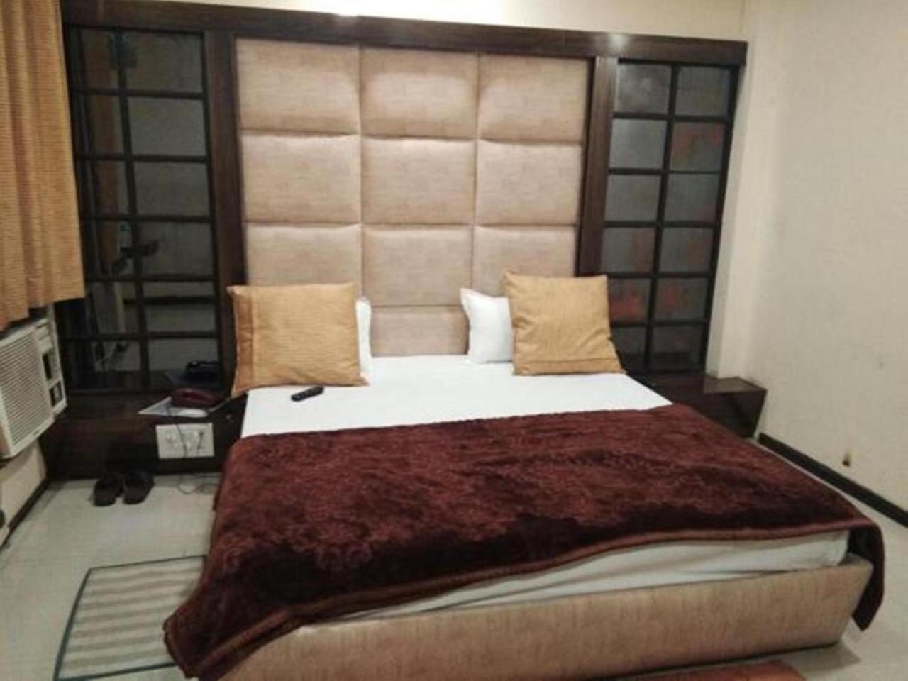 Hotel Shivalik Goldโบปาล ภายนอก รูปภาพ